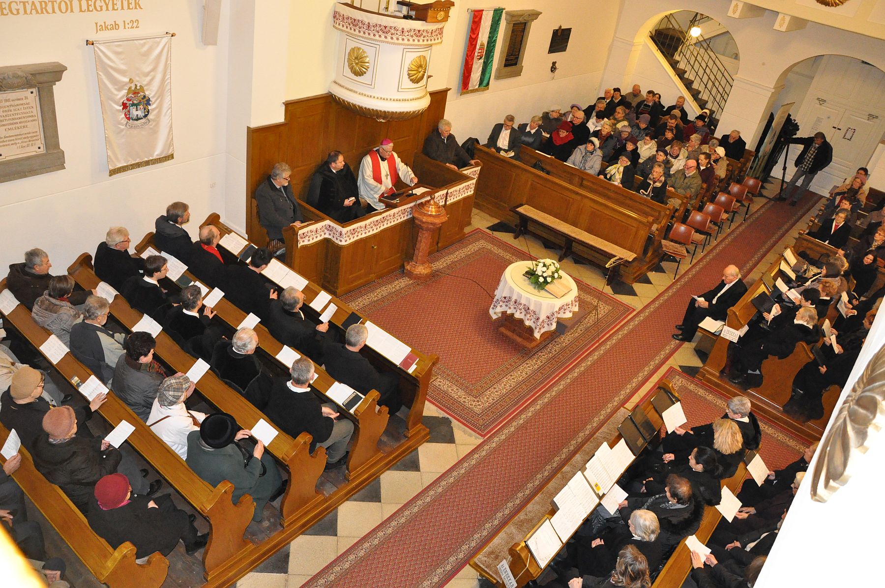 Püspöki tanítással kezdődött és vasárnapig tart Fehérváron az Ökumenikus Imahét
